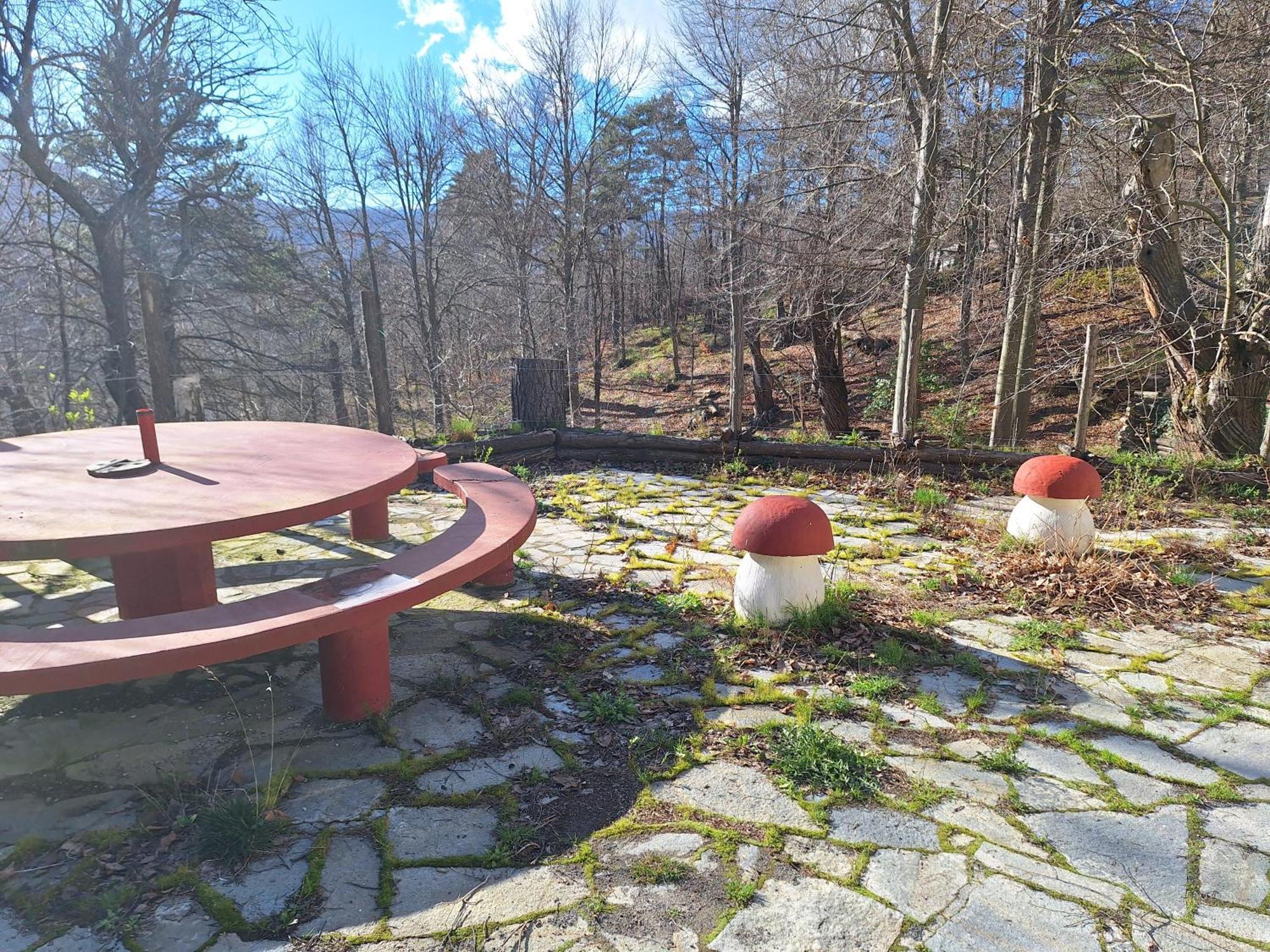 Il Villaggio Dei Puffi Bardineto Buitenkant foto
