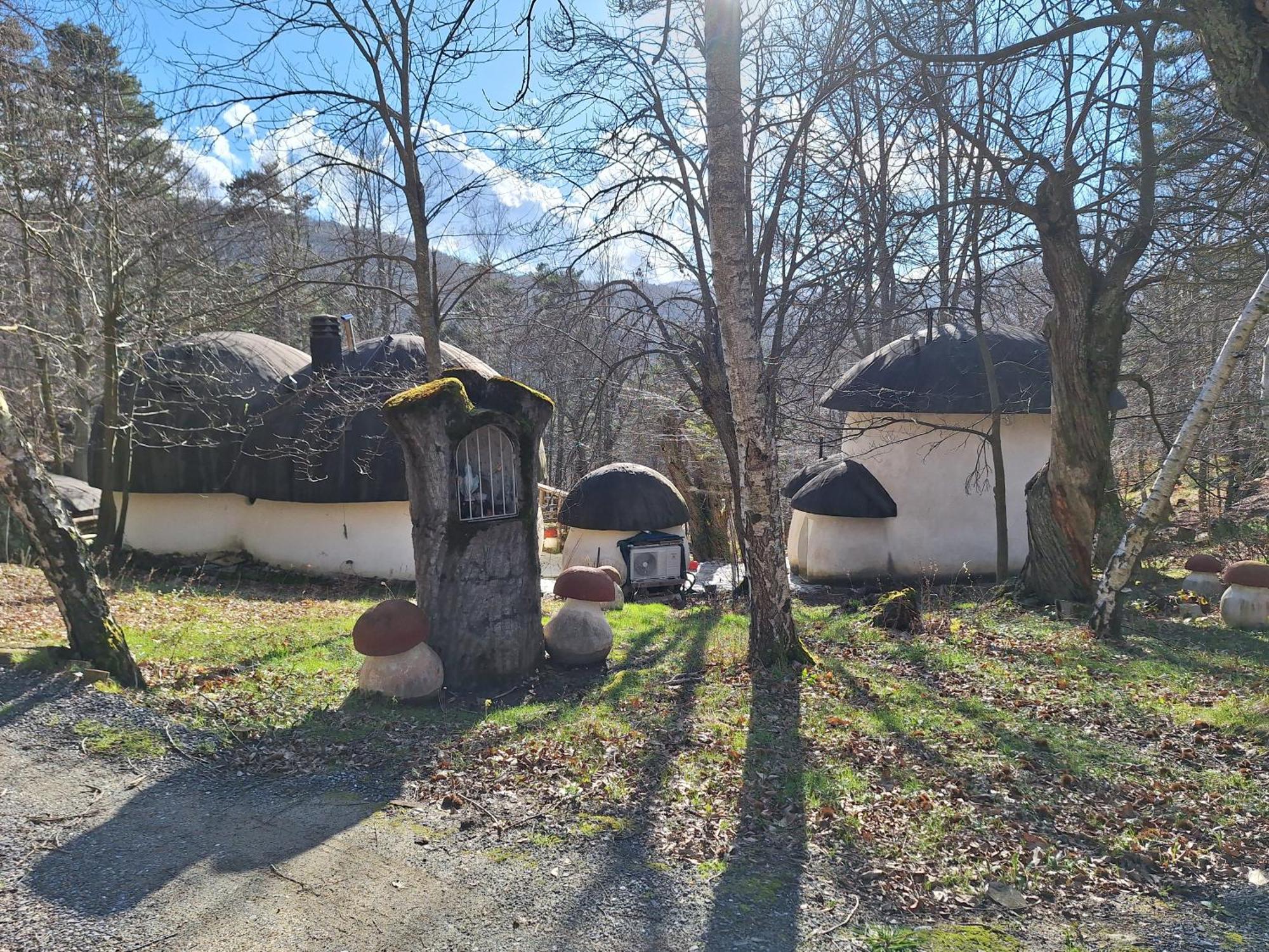 Il Villaggio Dei Puffi Bardineto Buitenkant foto